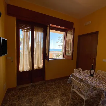 Sea View - Beautiful Private Terrace With Bbq דירה Triscina